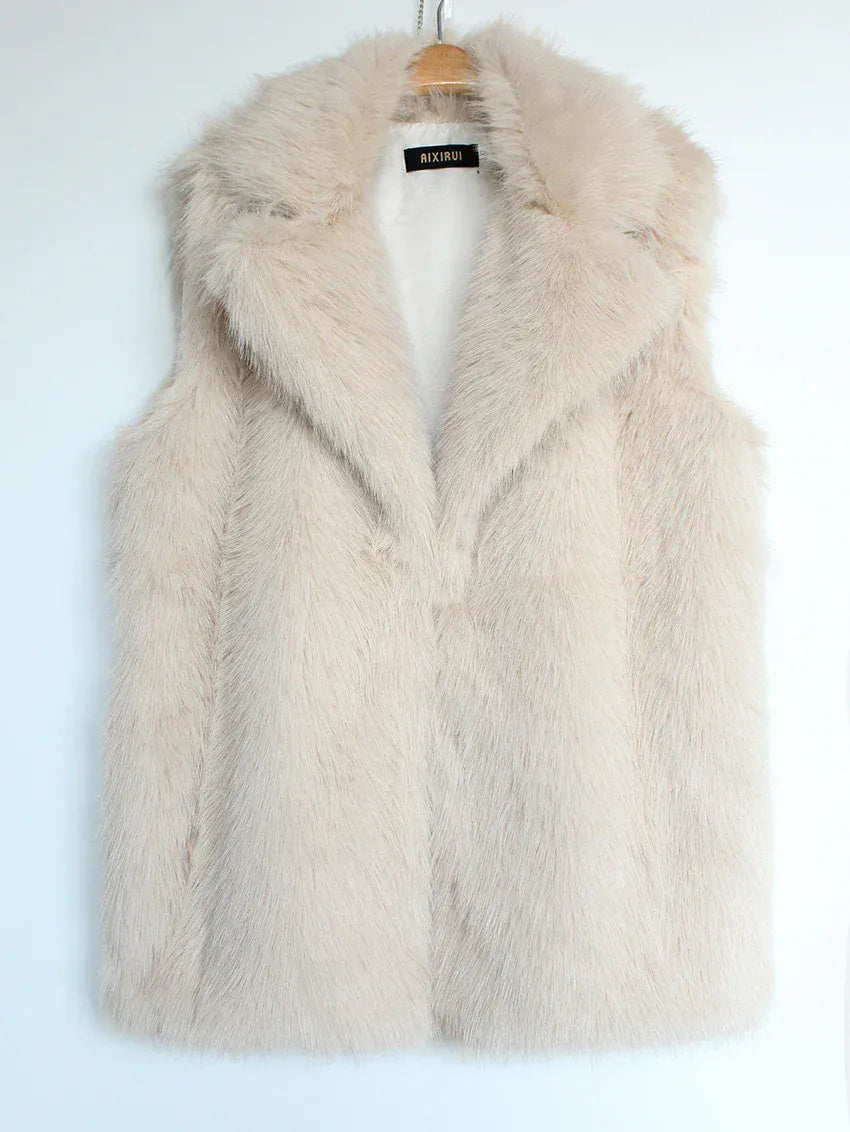 Faux Fox Fur Vest with Turn-Down Collar - Sleeveless Winter Coat