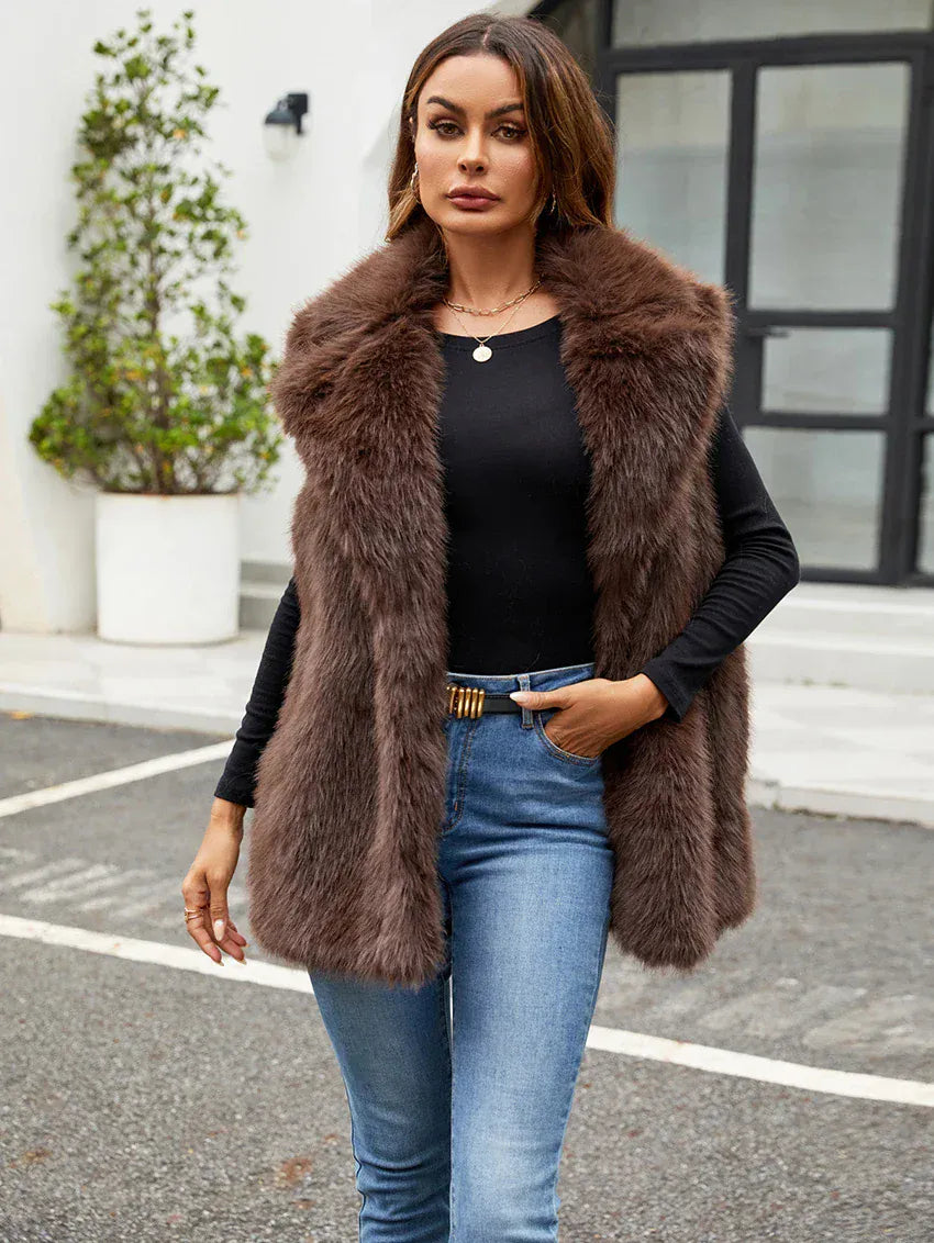 Faux Fox Fur Vest with Turn-Down Collar - Sleeveless Winter Coat