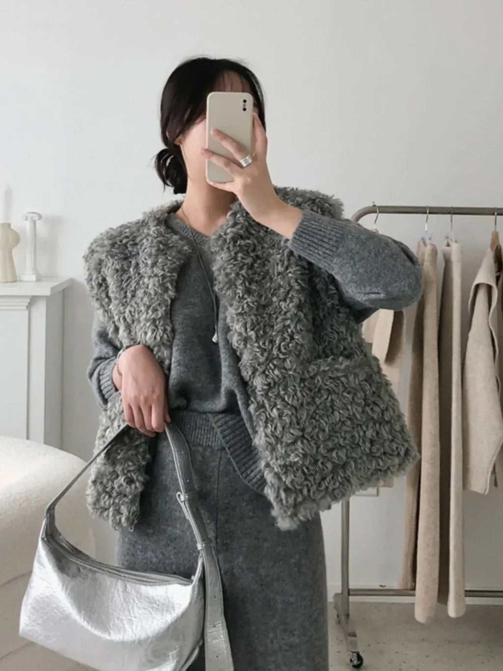 Short Faux Fur Vest - Round Neck Winter Outerwear